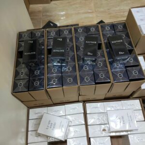 Perfume pallets liquidation - Image 11