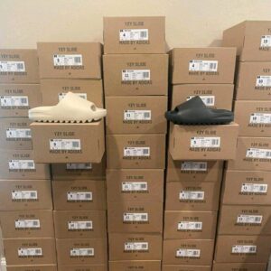 YEEZY SLIDES PALLET 21 YEEZY SLIDES PALLET - Image 3