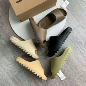 YEEZY SLIDES PALLET 28 YEEZY SLIDES PALLET - Image 10