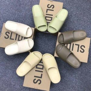 YEEZY SLIDES PALLET 27 YEEZY SLIDES PALLET - Image 9