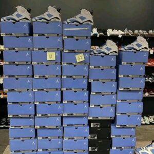 Jordan Shoes Pallet - Image 35