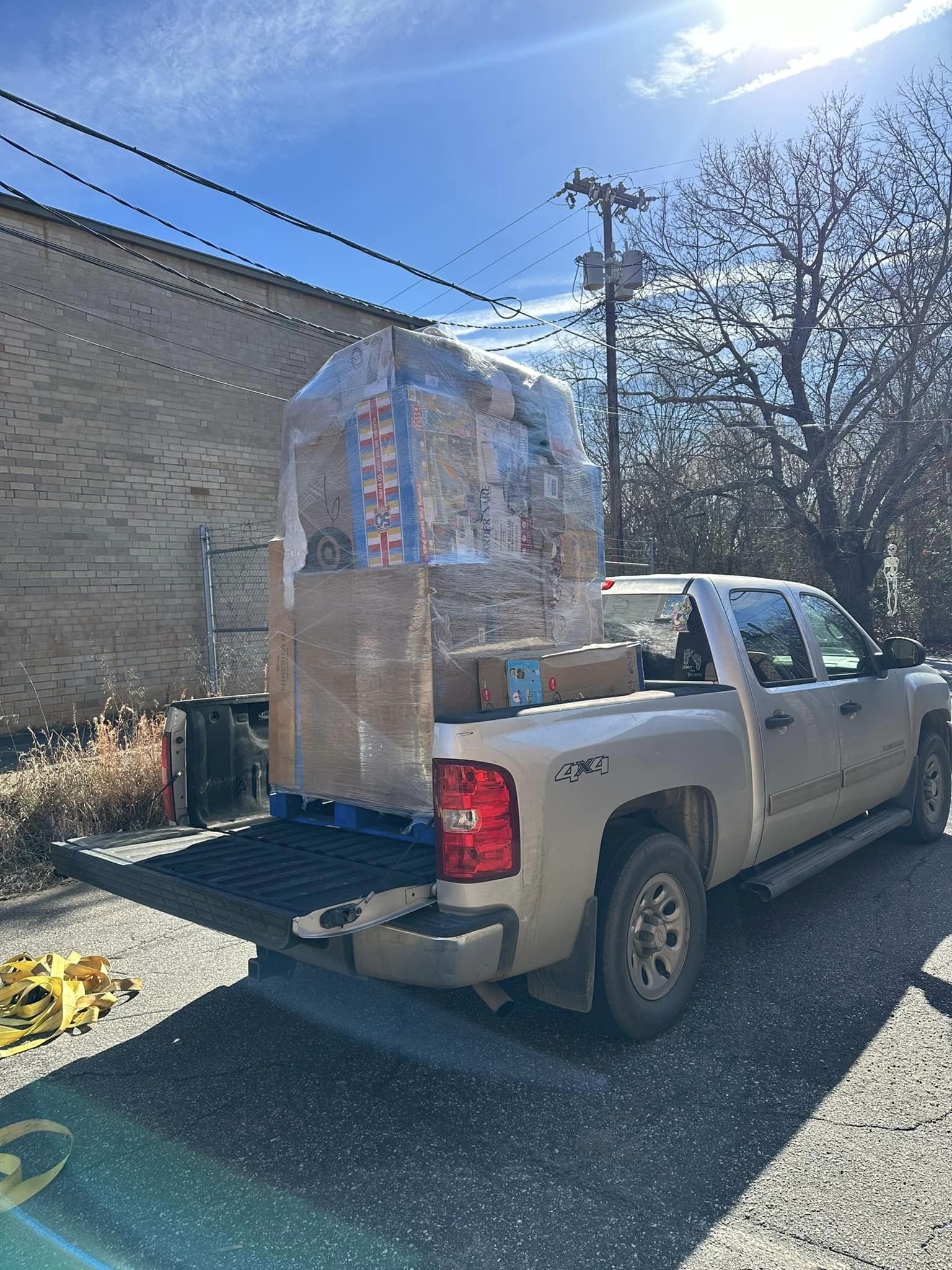 About Us 7 pallets liquidation