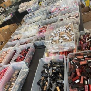 Cosmetic Pallets (Luxury brands) - Image 24