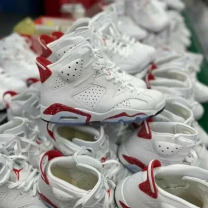 Jordan Shoes Pallet - Image 30